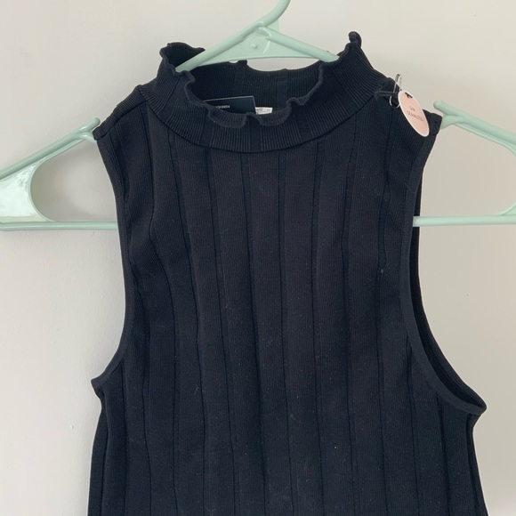 Brand New Seamless Black Tank - Picture 2 of 4